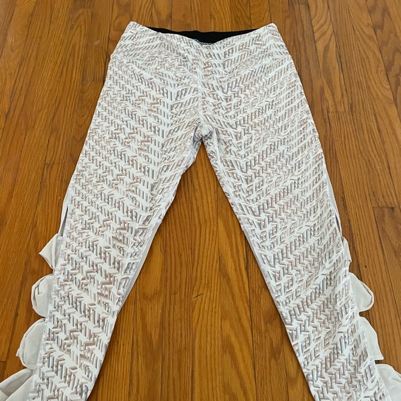 Victoria secret sport crop leggings - Picture 2 of 5